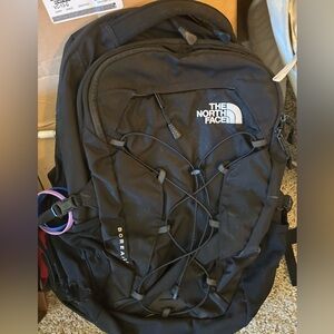 Black north face backpack